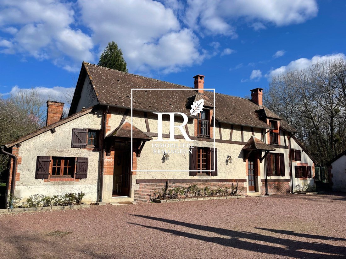 House in Faiencerie, Gien, France 2 - 18323666