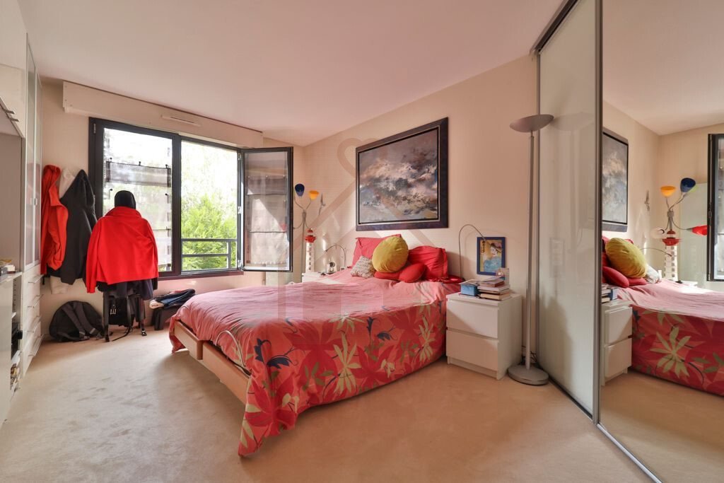 Apartment in Barnufles, Le Kremlin-Bicetre, France 4 - 18323720