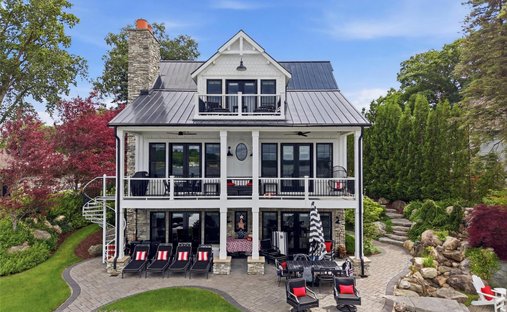 House in SPRINGFLD Township, Michigan, United States 1