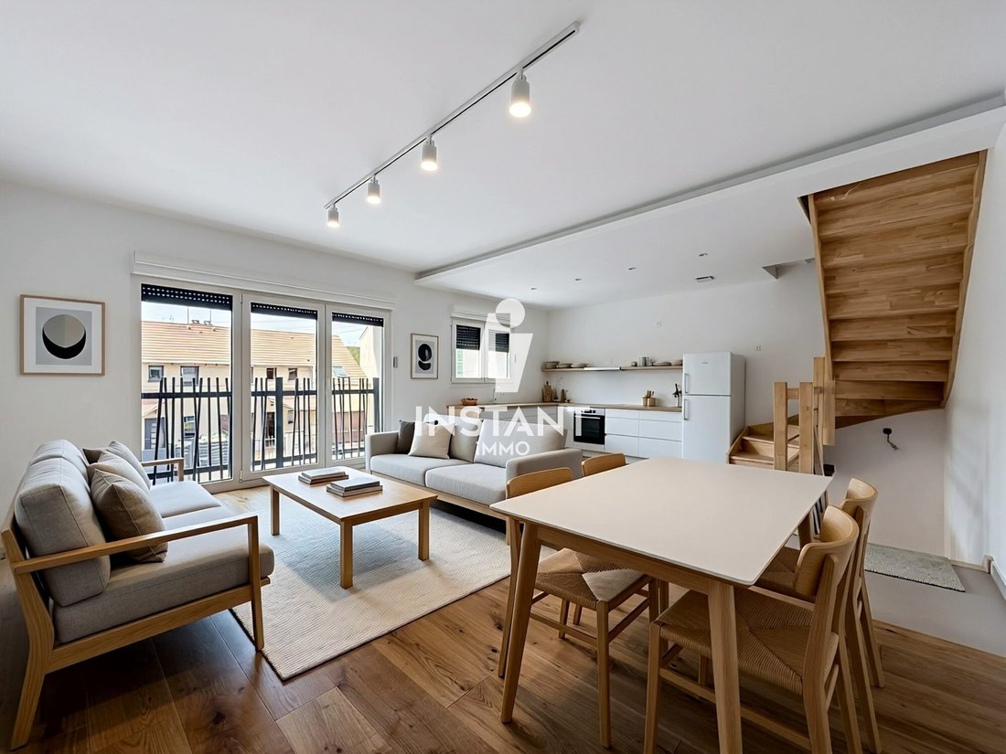 House in Neuilly-Plaisance, Ile-de-France, France 5 - 18323653