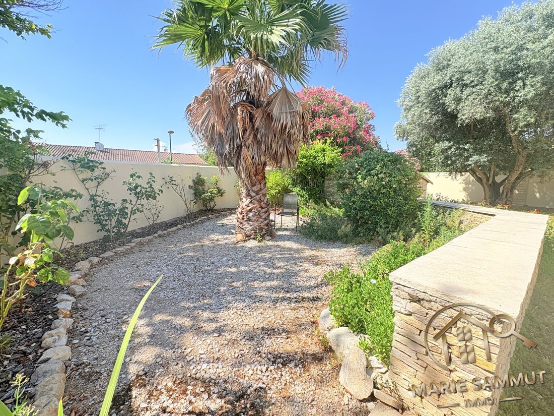 House in Centre Ville, Mauguio, France 3 - 18323629