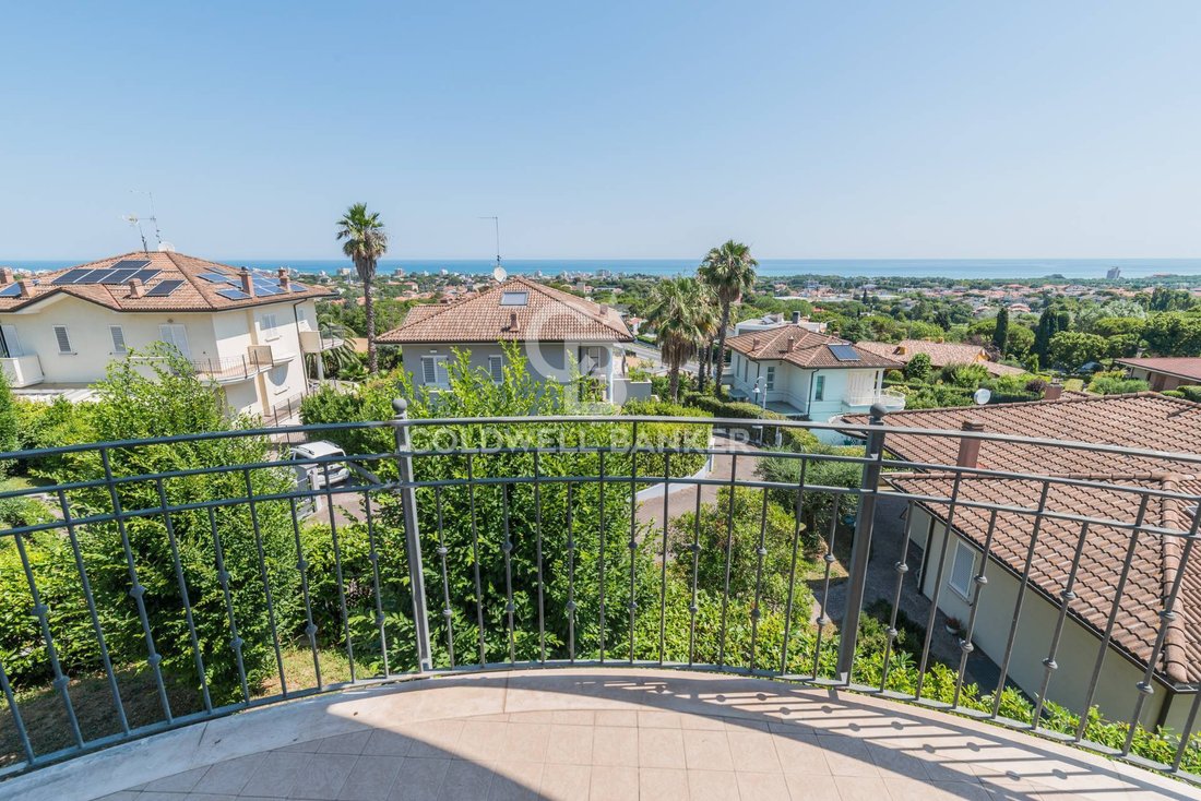 Apartment in Fontanelle-Colle dei Pini, Riccione, Emilia-Romagna 4 - 18323462