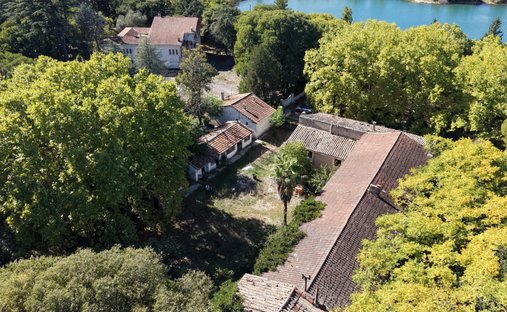 Country House in Vergèze, Occitania, France 1