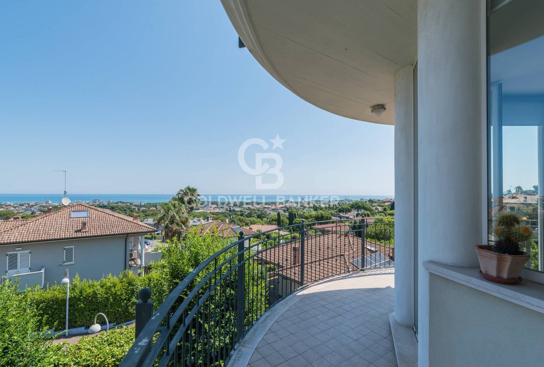 Apartment in Fontanelle-Colle dei Pini, Riccione, Emilia-Romagna 5 - 18323462