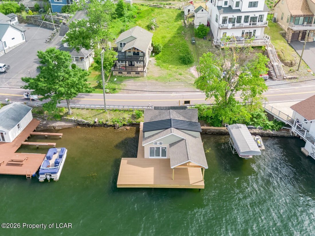 House in Harveys Lake, Pennsylvania, United States 4 - 18323487