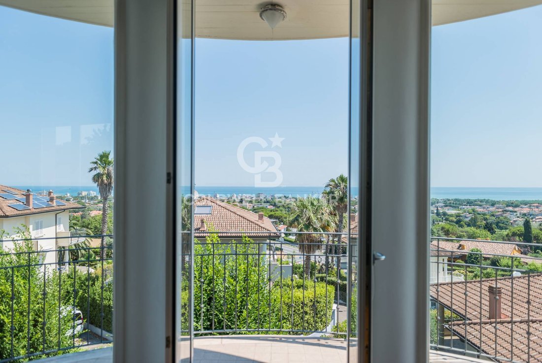 Apartment in Fontanelle-Colle dei Pini, Riccione, Emilia-Romagna 3 - 18323462