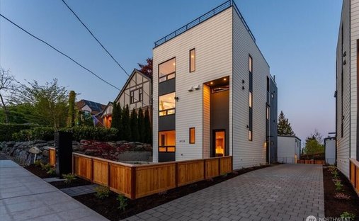 Condo in Seattle, Washington, United States 1