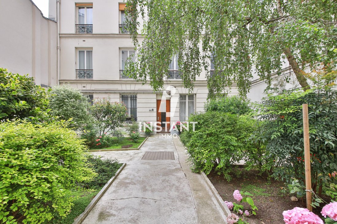Apartment in Violet Commerce, Paris 15e Arrondissement, Paris 3 - 18323690