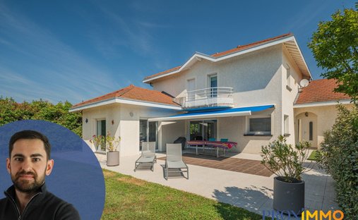 House in La Buisse, Auvergne-Rhône-Alpes, France 1