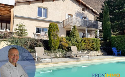 House in La Buisse, Auvergne-Rhône-Alpes, France 1