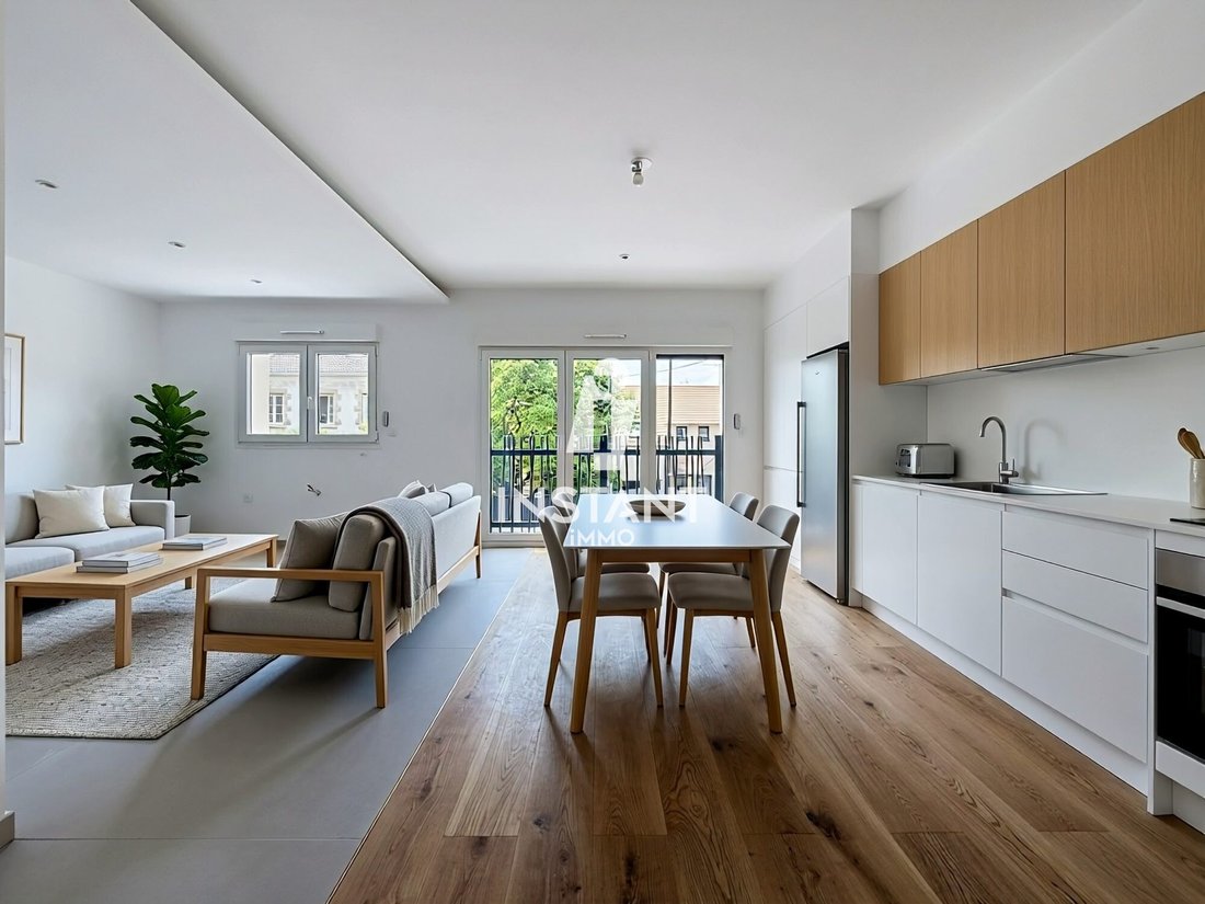 House in Neuilly-Plaisance, Ile-de-France, France 4 - 18323650