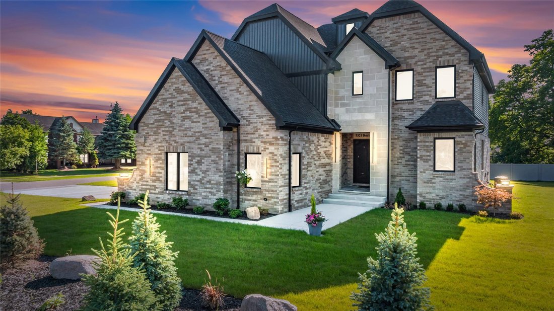 House in Troy, Michigan, United States 1 - 18323519