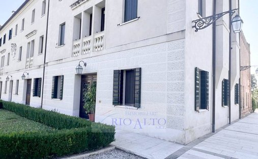 Apartment in Terraglio-La Favorita, Venice, Veneto 1