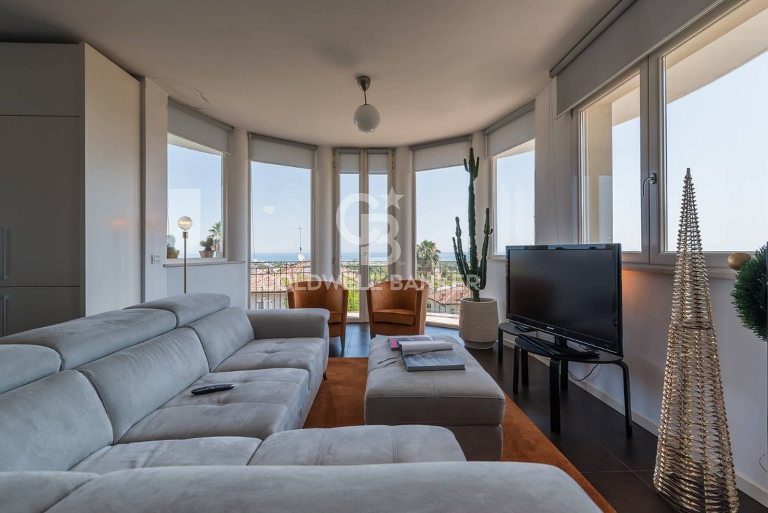 Apartment in Fontanelle-Colle dei Pini, Riccione, Emilia-Romagna 1 - 18323462