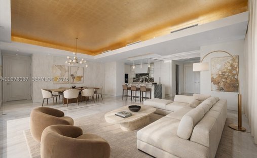 Maison à Sunny Isles Beach, Floride, États-Unis 1