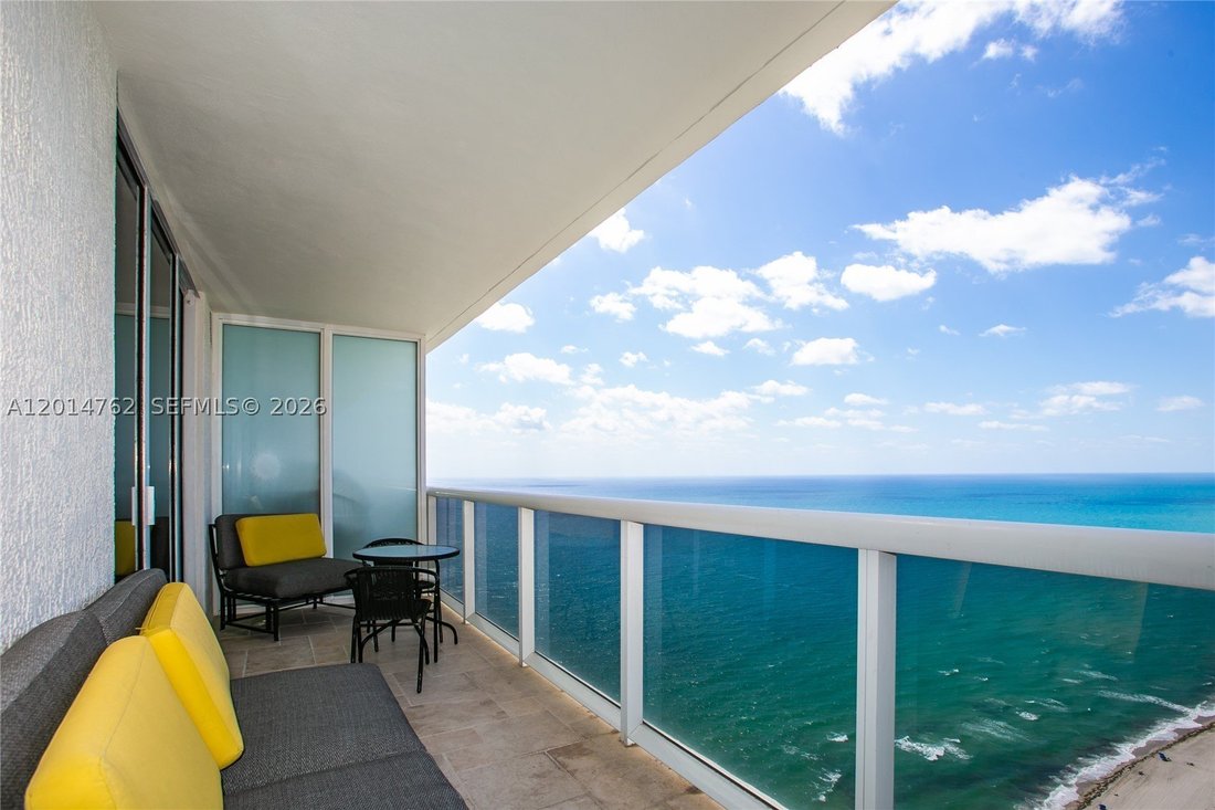 House in Hallandale Beach, Florida, United States 4 - 17877790