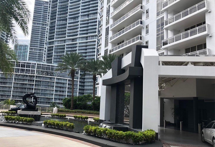 House in Miami, Florida, United States 2 - 17981062