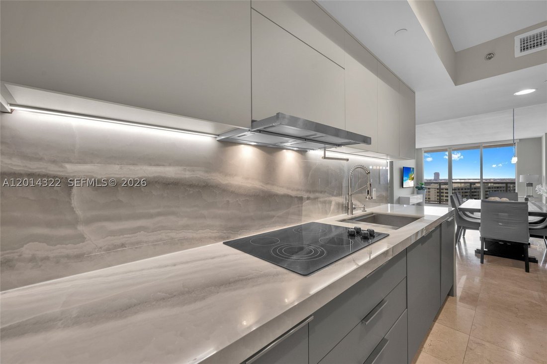 House in Hallandale Beach, Florida, United States 2 - 17877793