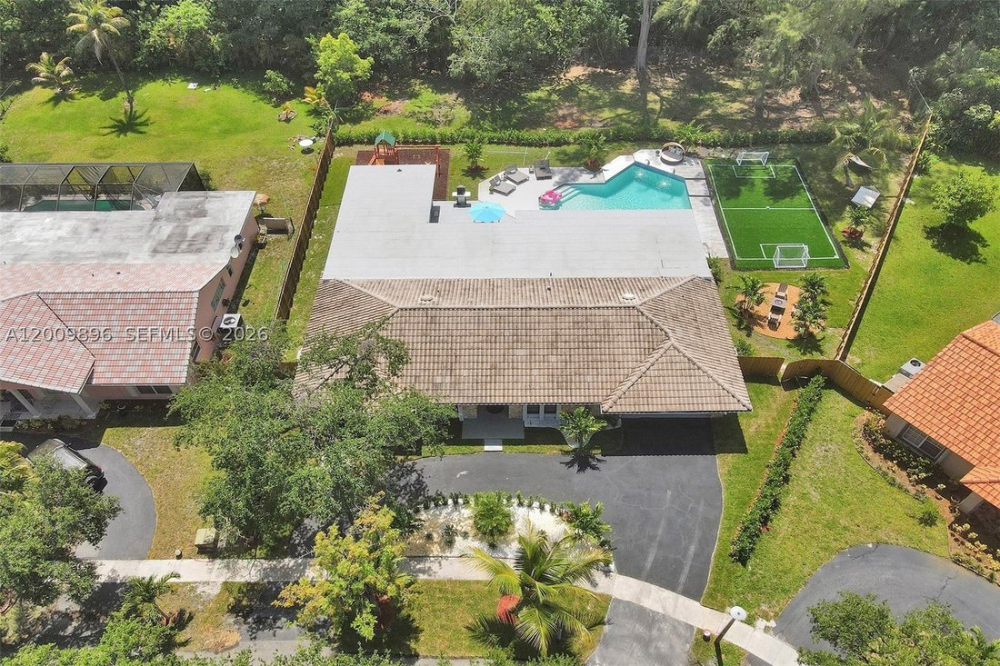 House in Plantation, Florida, United States 2 - 17826036
