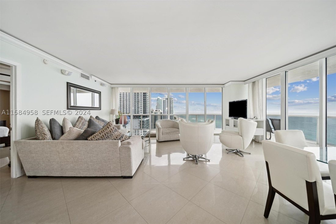 House in Hallandale Beach, Florida, United States 2 - 14316272