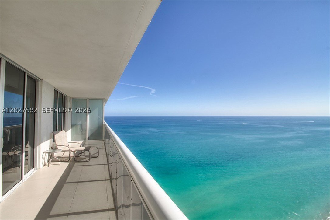 House in Hallandale Beach, Florida, United States 1 - 18049426