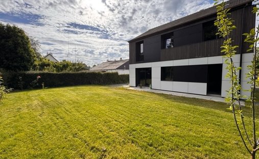 House in Saint-Malo, Brittany, France 1