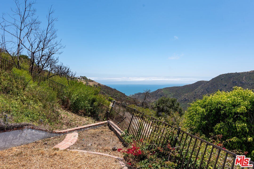 Land in Los Angeles, California, United States 3 - 18323564