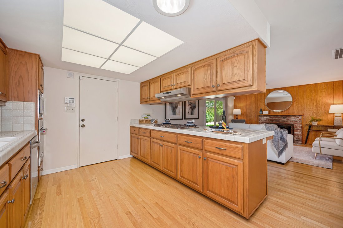 Sacramento, California, United States 5 - 18323837