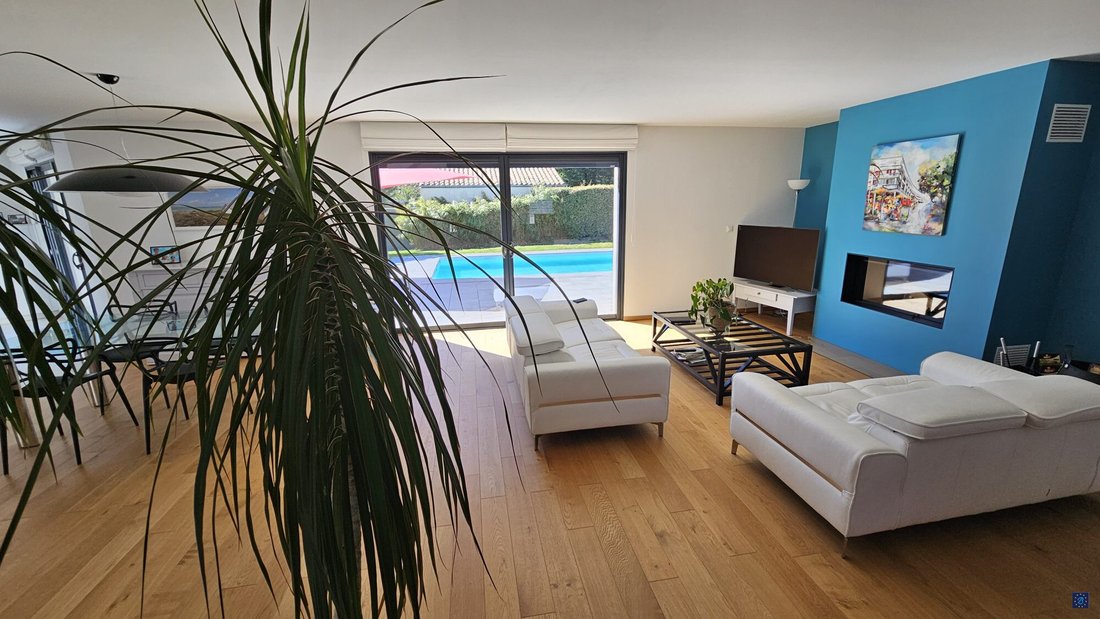 Villa in Les Mathes, Nouvelle-Aquitaine, France 5 - 18323684