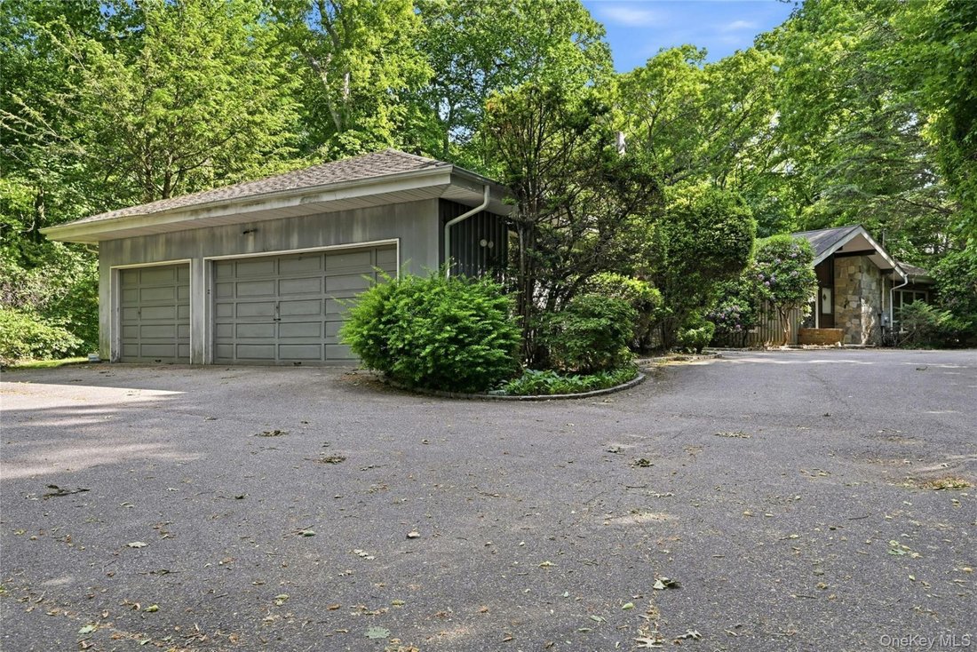 House in Cold Spring Harbor, New York, United States 3 - 18323490