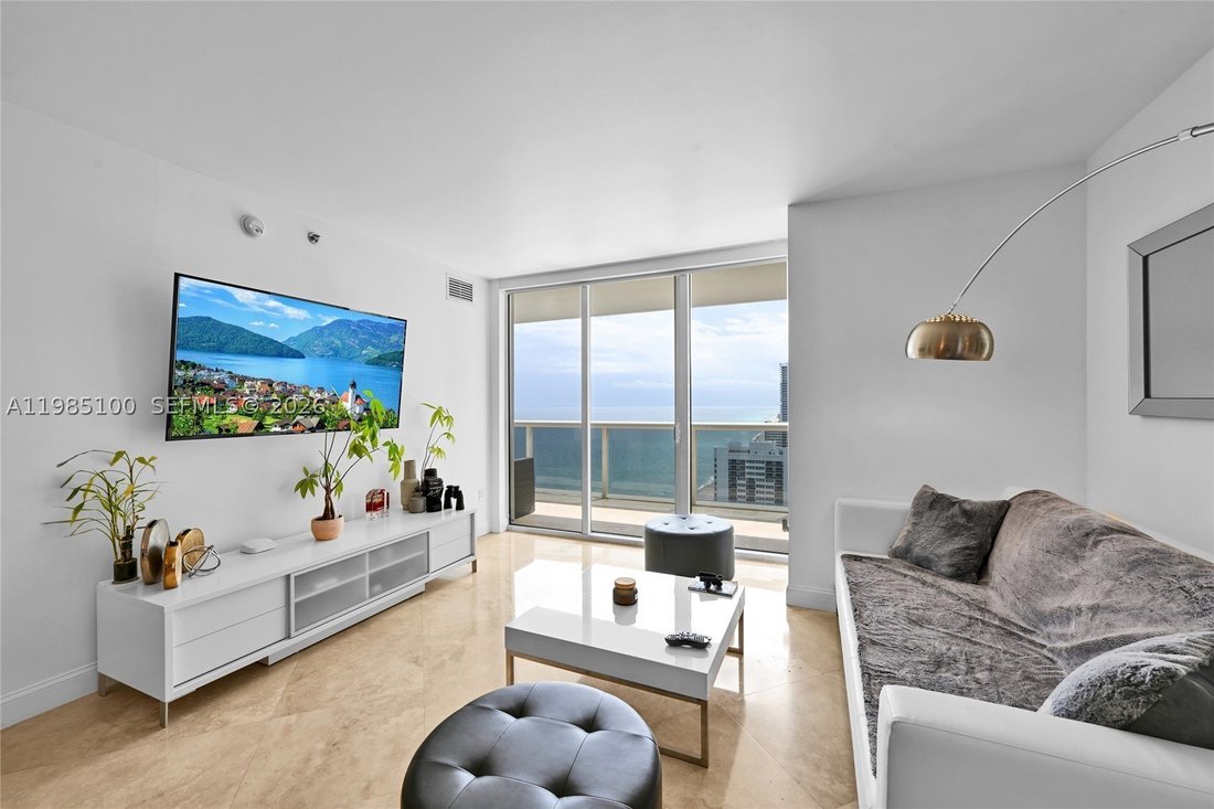House in Hallandale Beach, Florida, United States 4 - 17667606