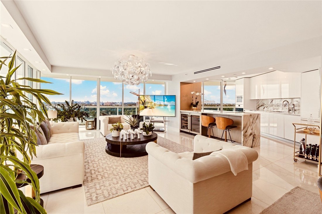 House in Miami, Florida, United States 2 - 17801459