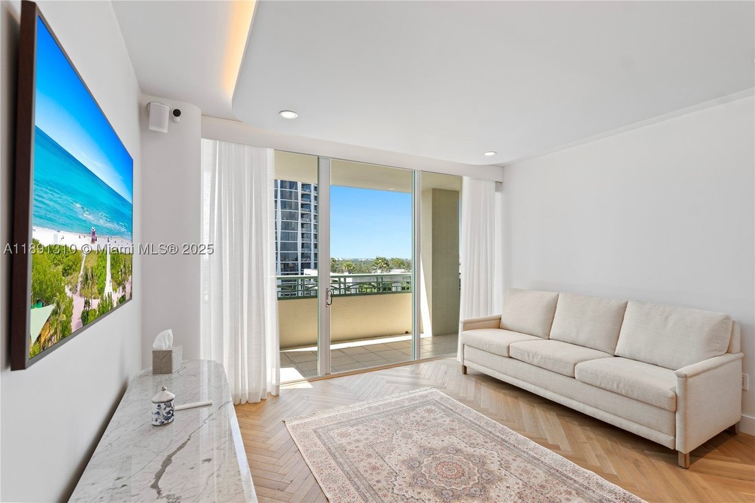 House in Miami, Florida, United States 5 - 16535627