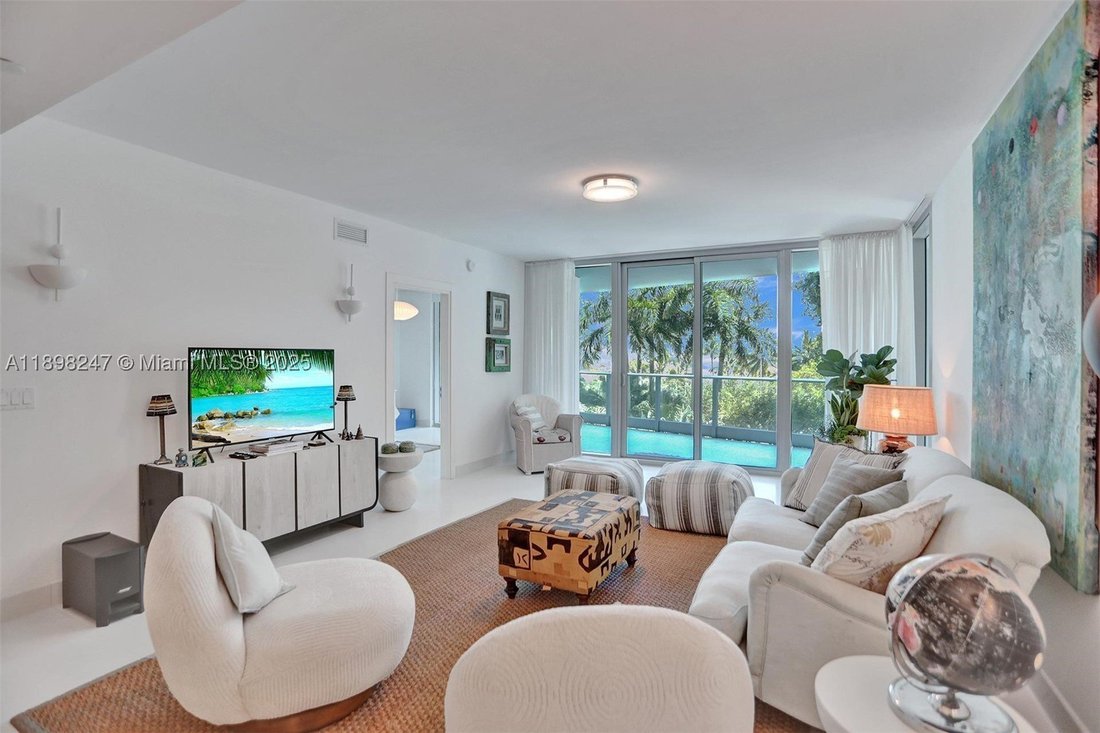House in Miami, Florida, United States 4 - 16535674