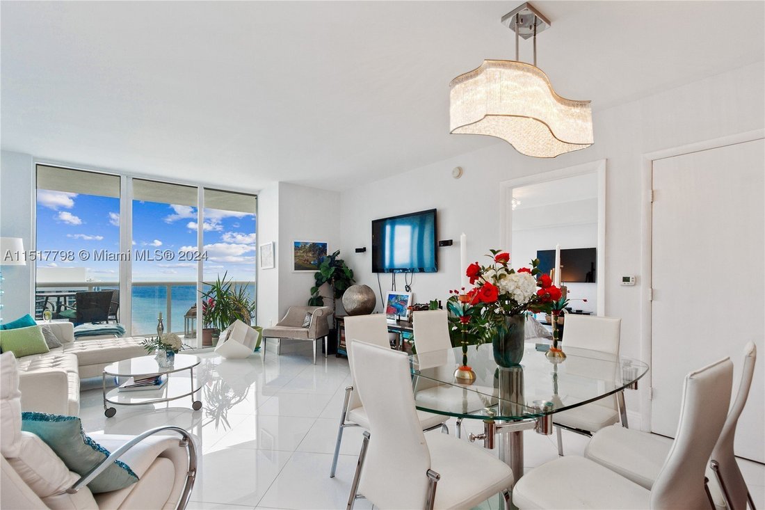 House in Hallandale Beach, Florida, United States 1 - 13760007