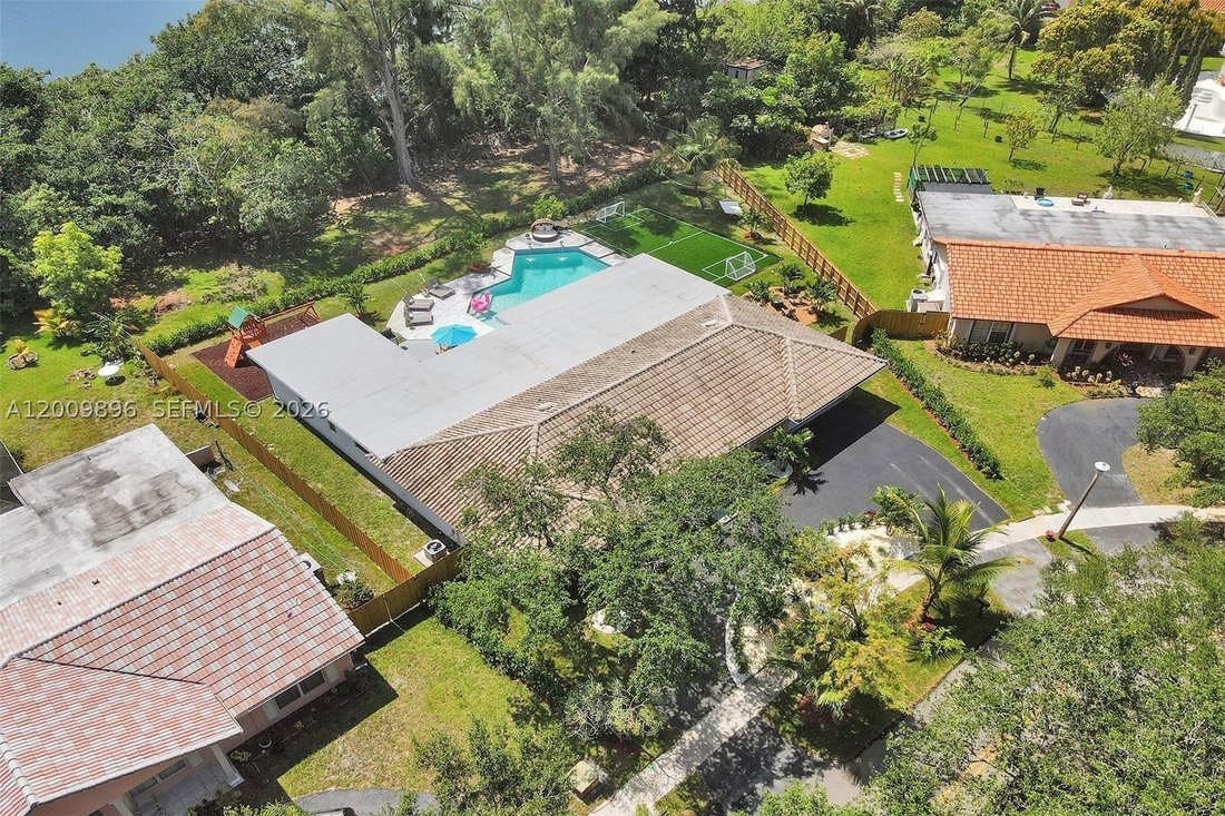 House in Plantation, Florida, United States 1 - 17826036