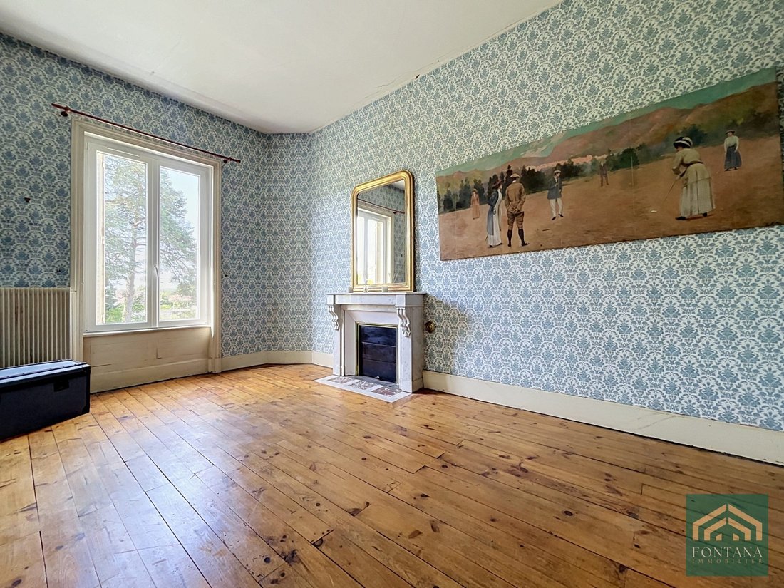 Estate in Thiers, Auvergne-Rhône-Alpes, France 3 - 18323685