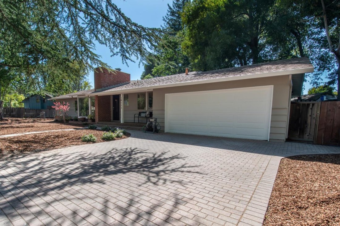 House in Saratoga, California, United States 4 - 18319071