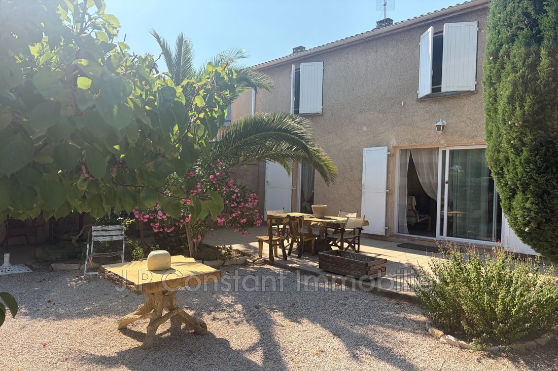 Villa in Pin Vert, Aubagne, France 2 - 18325026