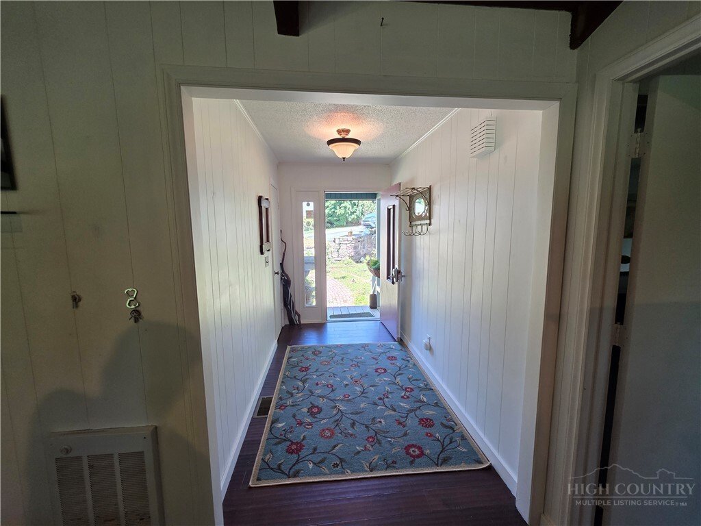 House in Newland, North Carolina, United States 5 - 18324087