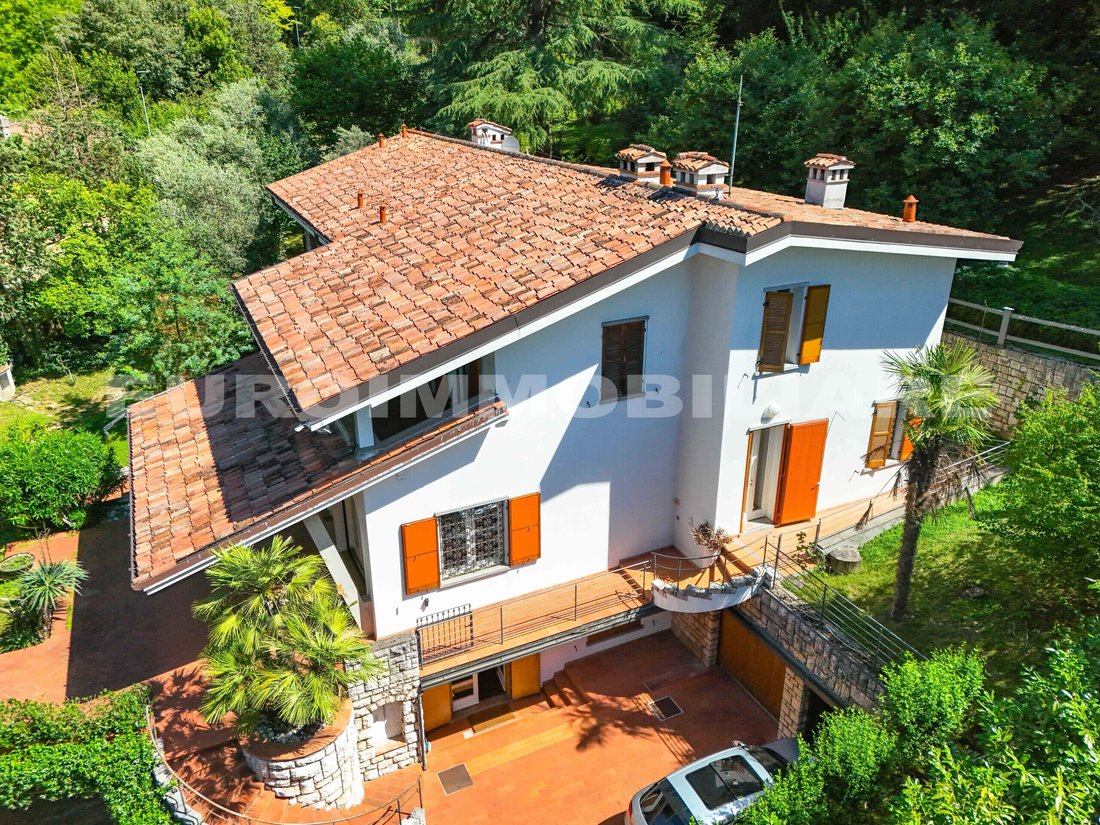 Villa in Porta Venezia - Sant'Eufemia - Caionvico, Brescia, Lombardy 2 - 18324259