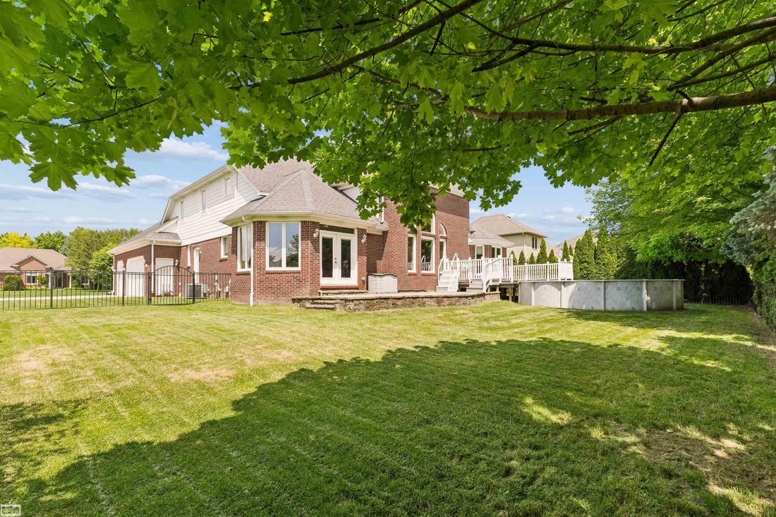 House in New Baltimore, Michigan, United States 5 - 18324182