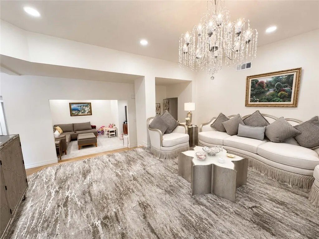 Condo in Glendale, California, United States 2 - 18324392