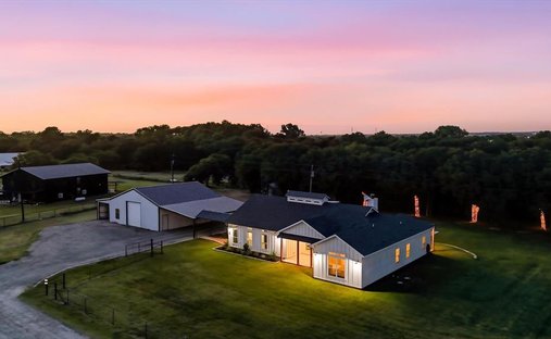 House in Decatur, Texas, United States 1