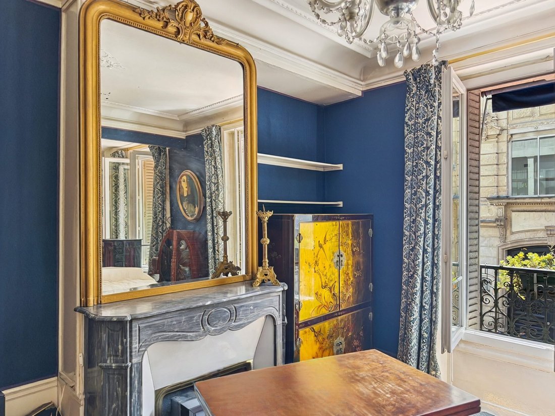 Apartment in Montorgueil-Saint Denis, Paris 2e Arrondissement, Paris 5 - 18301016