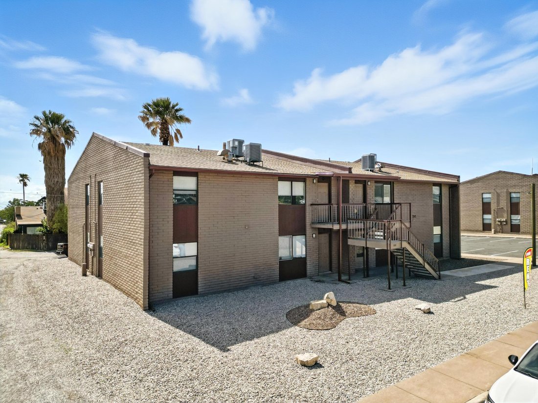 Alamogordo, New Mexico, United States 2 - 18324499