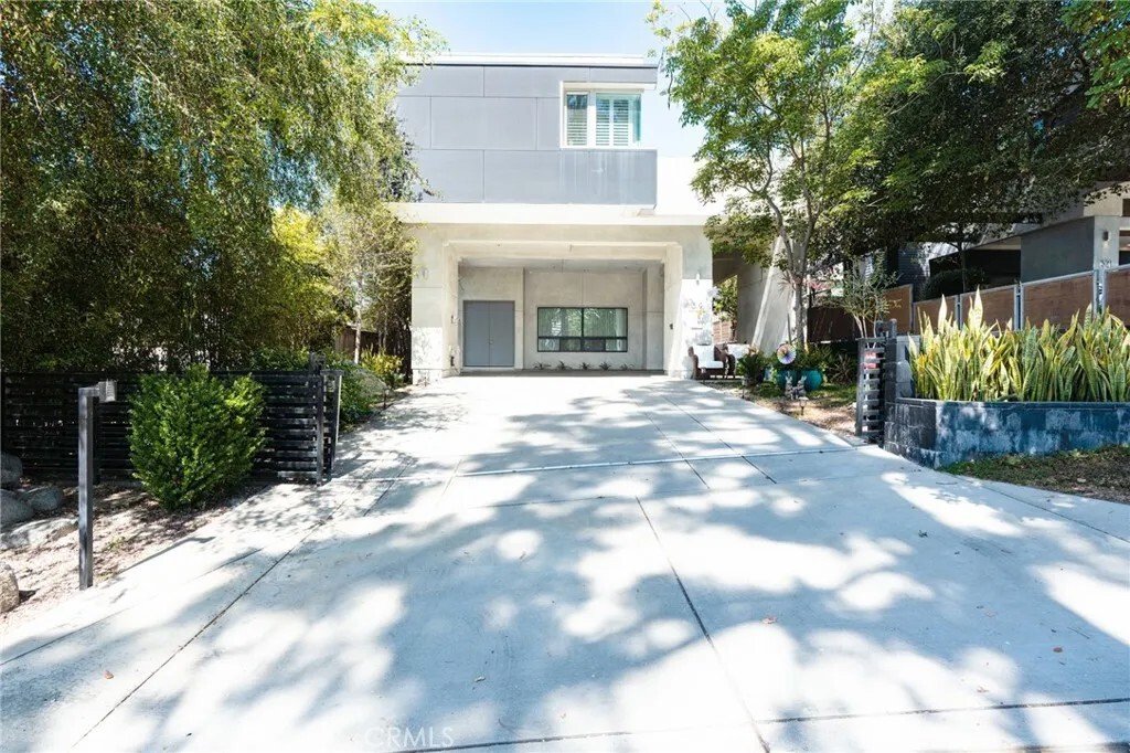 House in Sierra Madre, California, United States 1 - 18324422