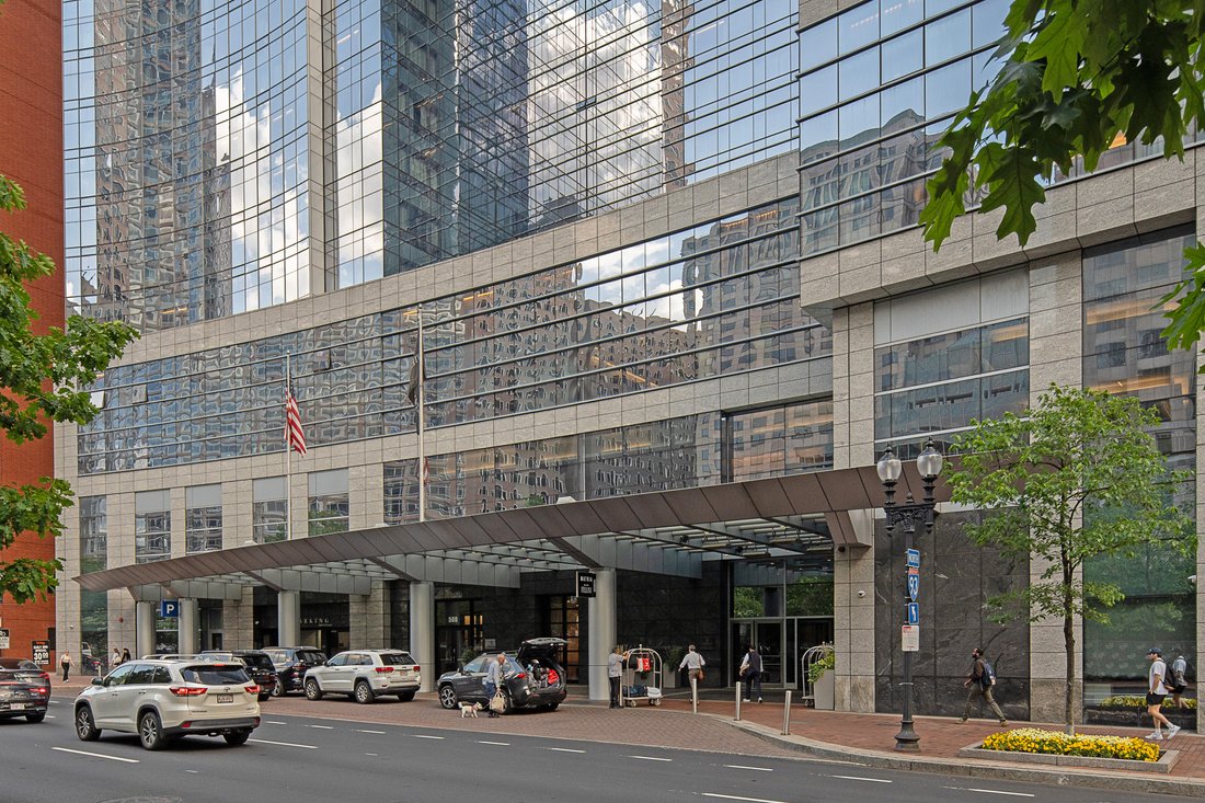 Condo in Boston, Massachusetts, United States 3 - 18325045