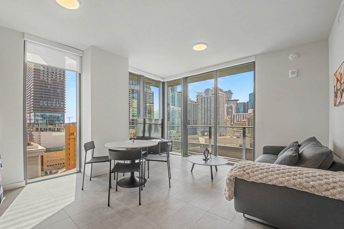 Condo in Miami, Florida, United States 1 - 18325043