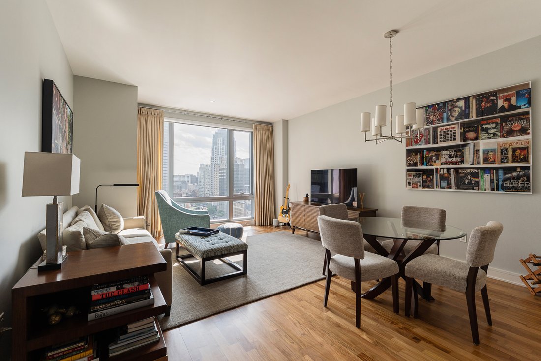 Condo in Boston, Massachusetts, United States 1 - 18325045